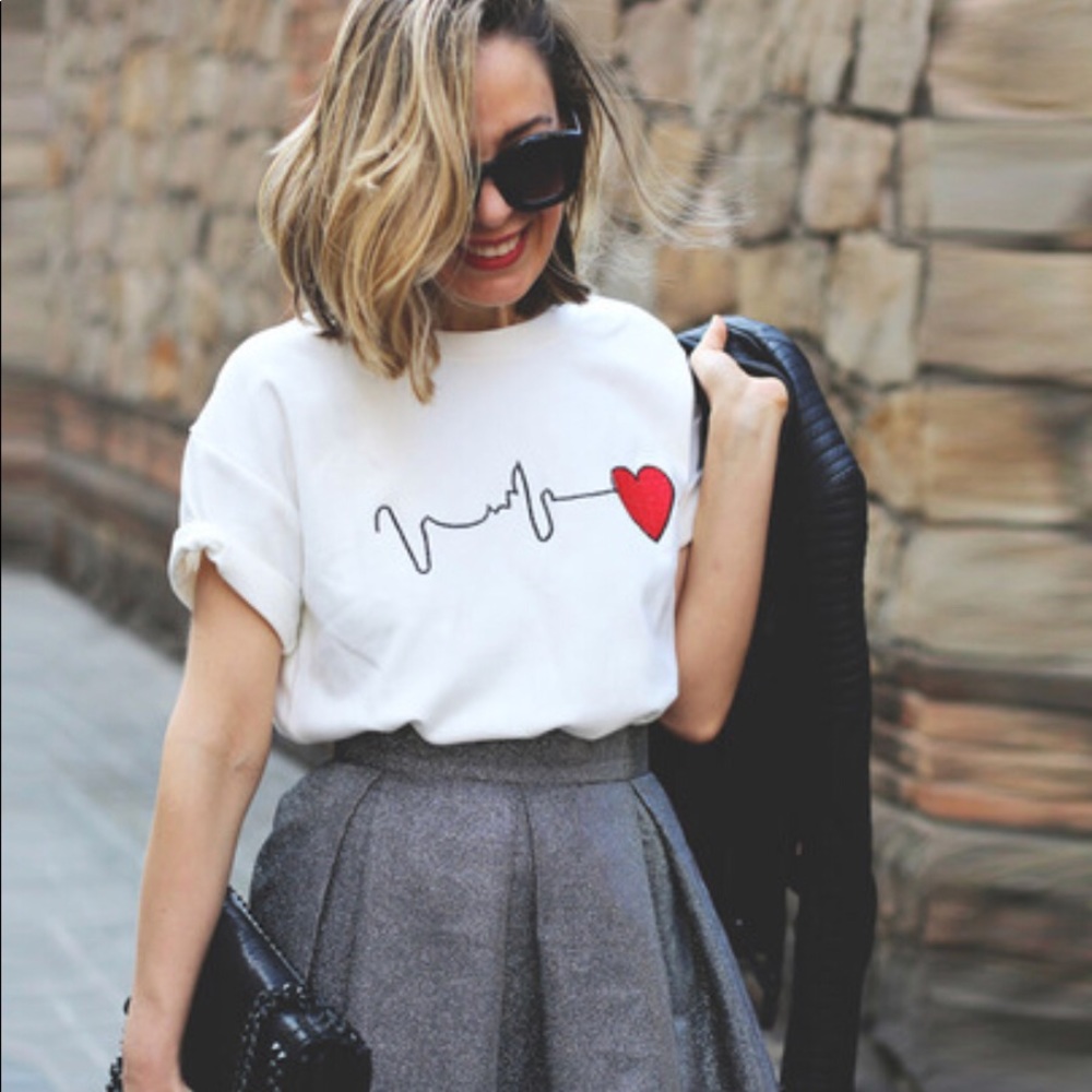 White heartbeat t-shirt NWOT